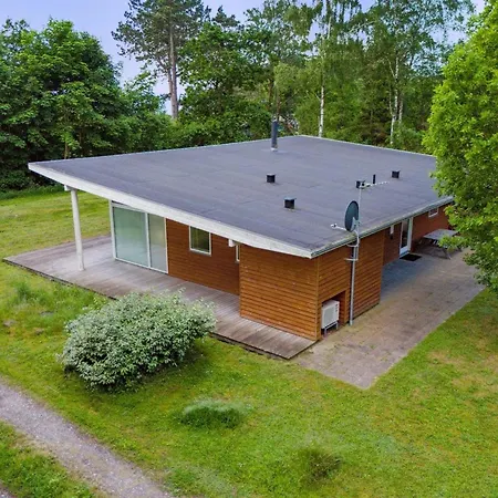 Holiday home Dagny - 100m From The Sea By Interhome