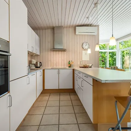 Dagny - 100m From The Sea By Interhome Feriehus